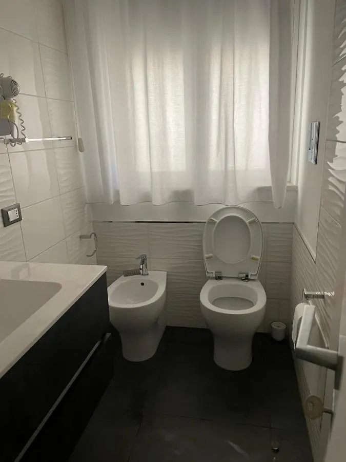 לינה וארוחת בוקר פלרמו Amuri Room&Suite