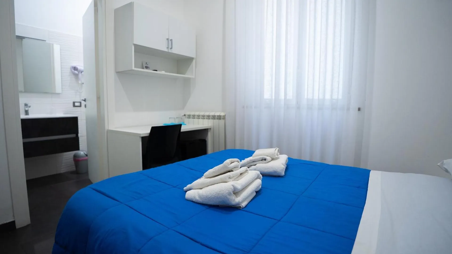 פלרמו Amuri Room&Suite לינה וארוחת בוקר
