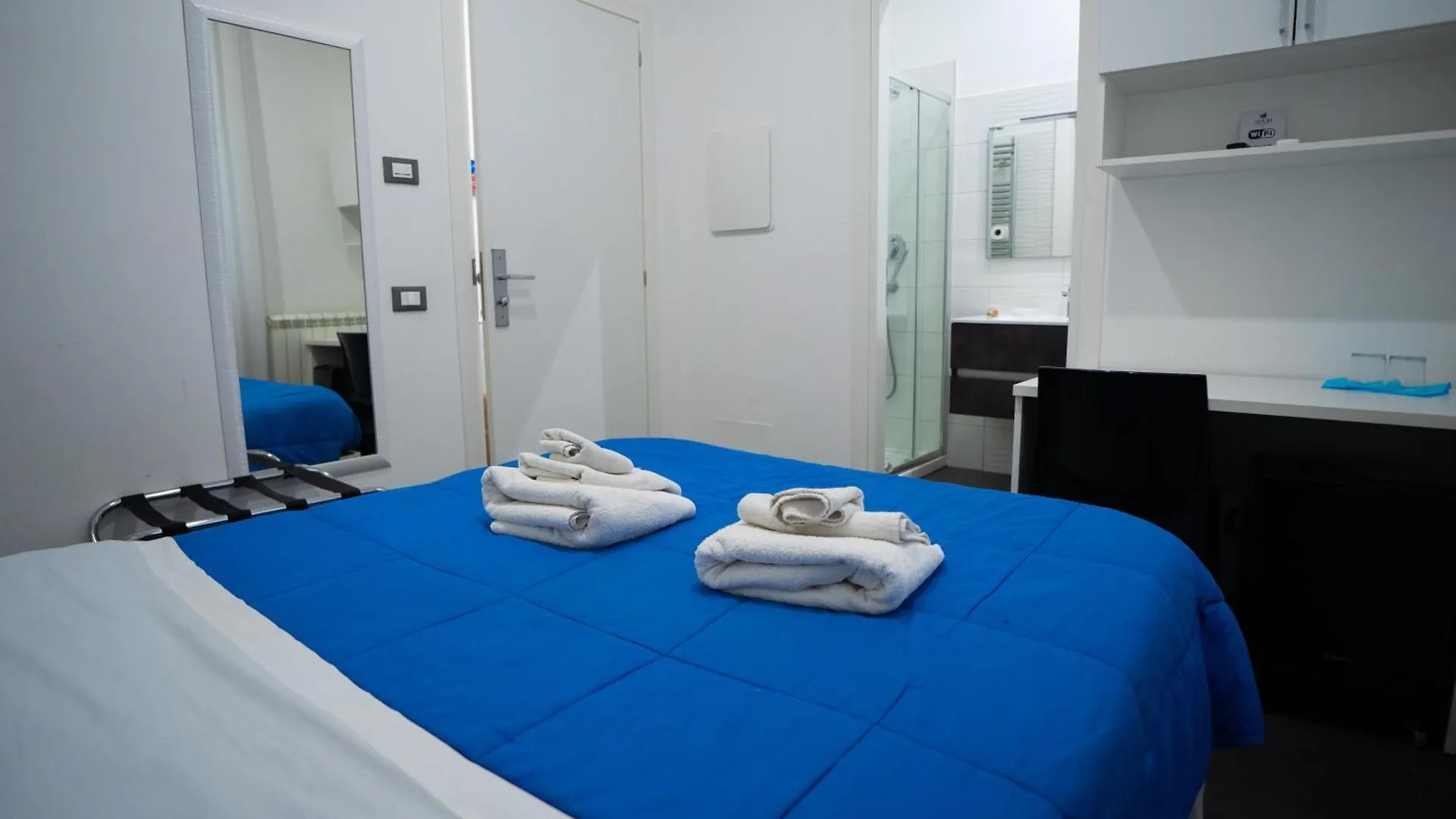 לינה וארוחת בוקר פלרמו Amuri Room&Suite
